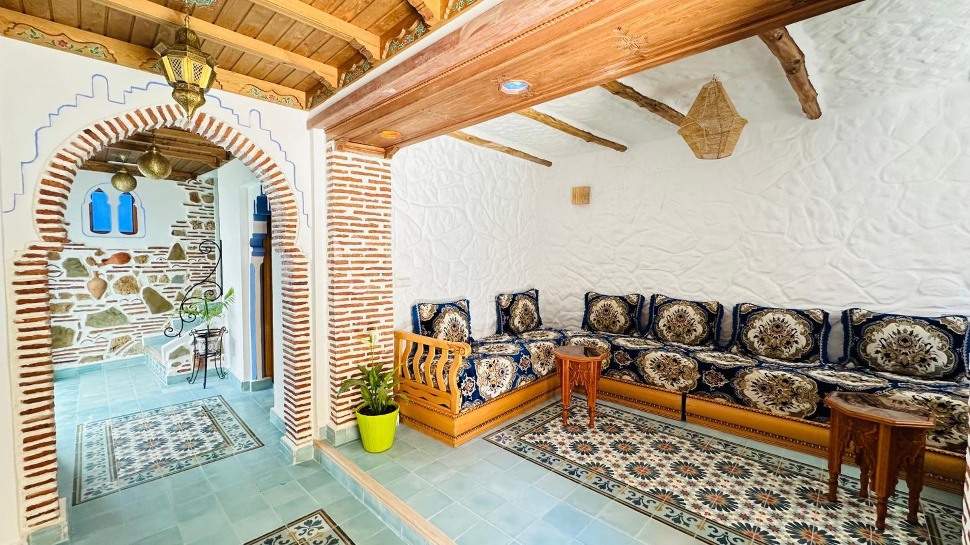 Alhambra Riad *